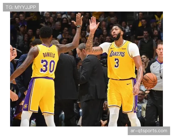 乌迪内斯一门奥科耶伤愈复出，但锋线杀神戴维斯累计停赛